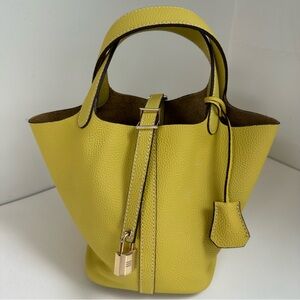 Fashion Leather  Genuine Leather Gold Lock Bucket Bag